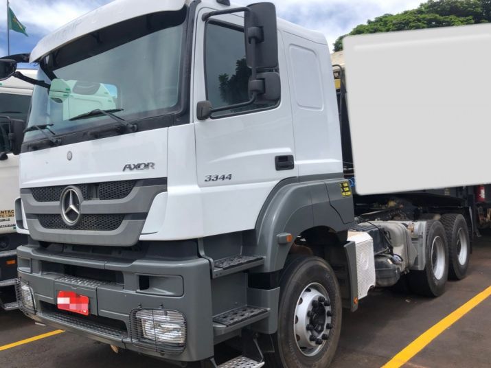 CAVALO MECANICO MERCEDES AXOR 3344 6X4 2019/2019 - Leito (4243) 2019