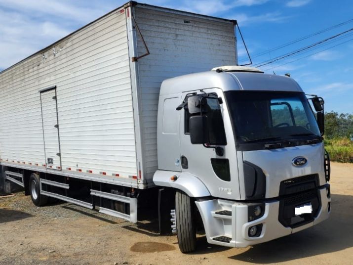 CAMINHAO FORD CARGO 1723 4X2 2017/2017 (OF99) - vt 2017 CAMINHAO FORD CARGO 1723 4X2 2017/2017 (OF99) - vt 2017
