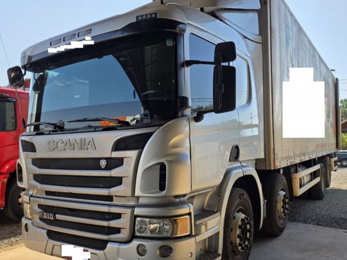 CAMINHAO SCANIA P310 8X2 2017/2018 (0335) - vt 2018
