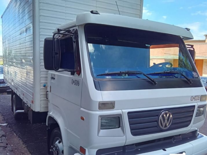 CAMINHAO VW 8-150 4X2 c/ BAU - 2005/2005 (5J13) - vt 2005