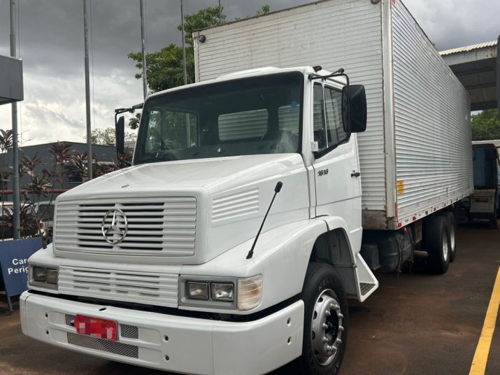 CAMINHAO MERCEDES L1618 96/96 - COM BAU 1996