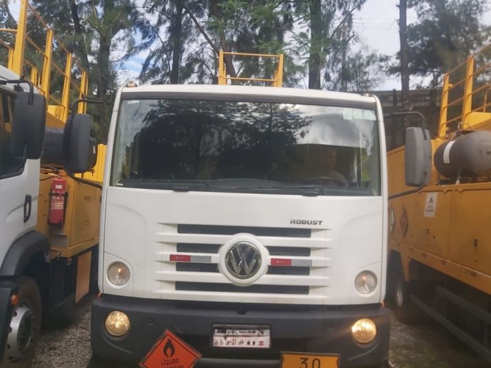 CAMINHÃO VW 15.190 CRM 4X2 C/ COMBOIO 2019/2020 - (0G91) VT 2020