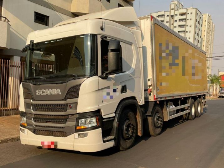 CAMINHAO SCANIA P320 8X2 (bitruck) 2019/2019 com BAU FRIGORIFICO (vt) 2019 CAMINHAO SCANIA P320 8X2 (bitruck) 2019/2019 com BAU FRIGORIFICO (vt) 2019