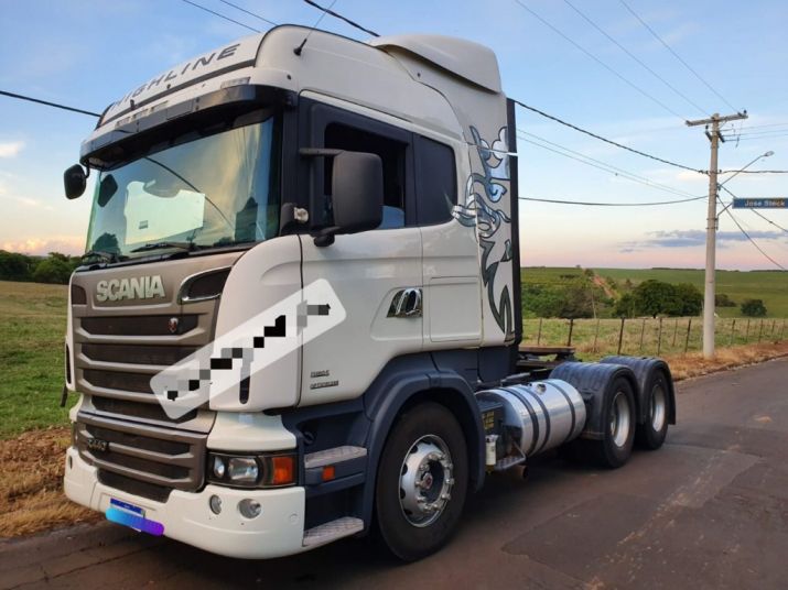 CAVALO MECANICO SCANIA R440 6X4 HIGH LINE 2013/2013 (tracado rodoviario / bogie leve / canelinha) (VT) 2013 CAVALO MECANICO SCANIA R440 6X4 HIGH LINE 2013/2013 (tracado rodoviario / bogie leve / canelinha) (VT) 2013